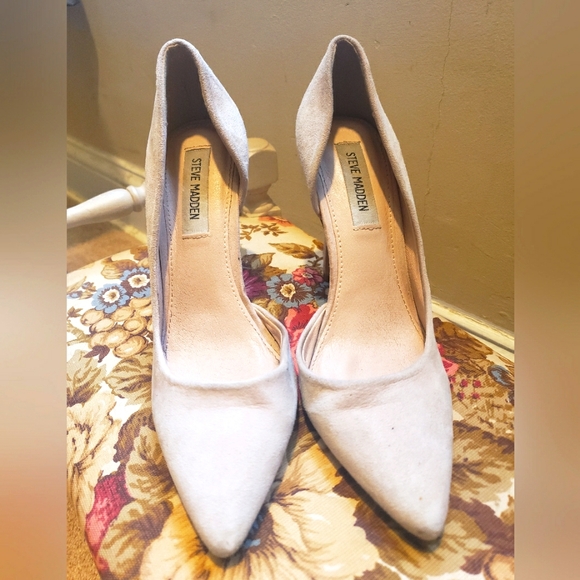 Steve Madden Blush Suede Stilletto Heels - Picture 4 of 4